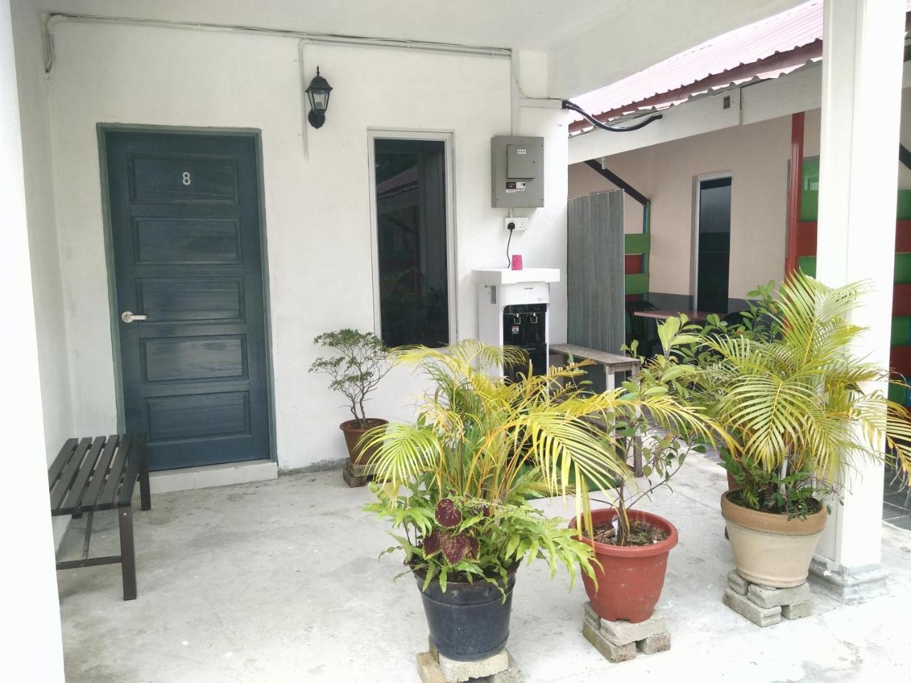 Niyaz Inn Pantai Cenang  Exteriér fotografie